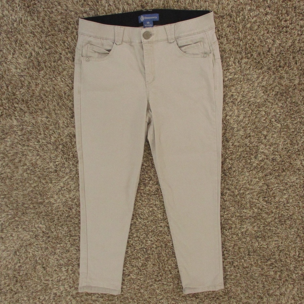 Democracy Women's Ankle Crop Jeans in Light Beige